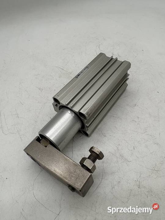 SMC MKB3220L Siłownik z obrotowym ramieniem