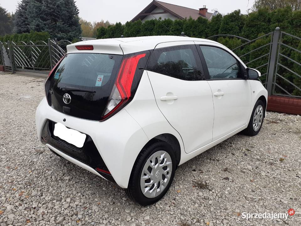 Toyota Aygo II 10 VVTi Prime Xcitekamera Rok produkcji 2018 Grudziądz