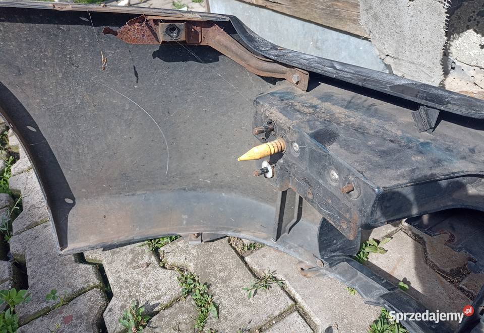 Zderzak przedni Mazda 323F BA Marcinkowice sprzedam