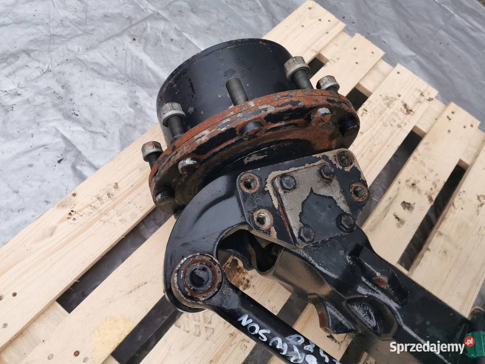 Massey Ferguson VT Zwolnica Zwrotnica lewa Dana Wilkowo