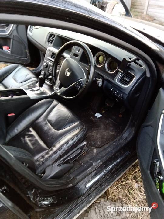 Volvo V60 12r D5 205 automat Anglik Kombi łódzkie Zduńska Wola sprzedam