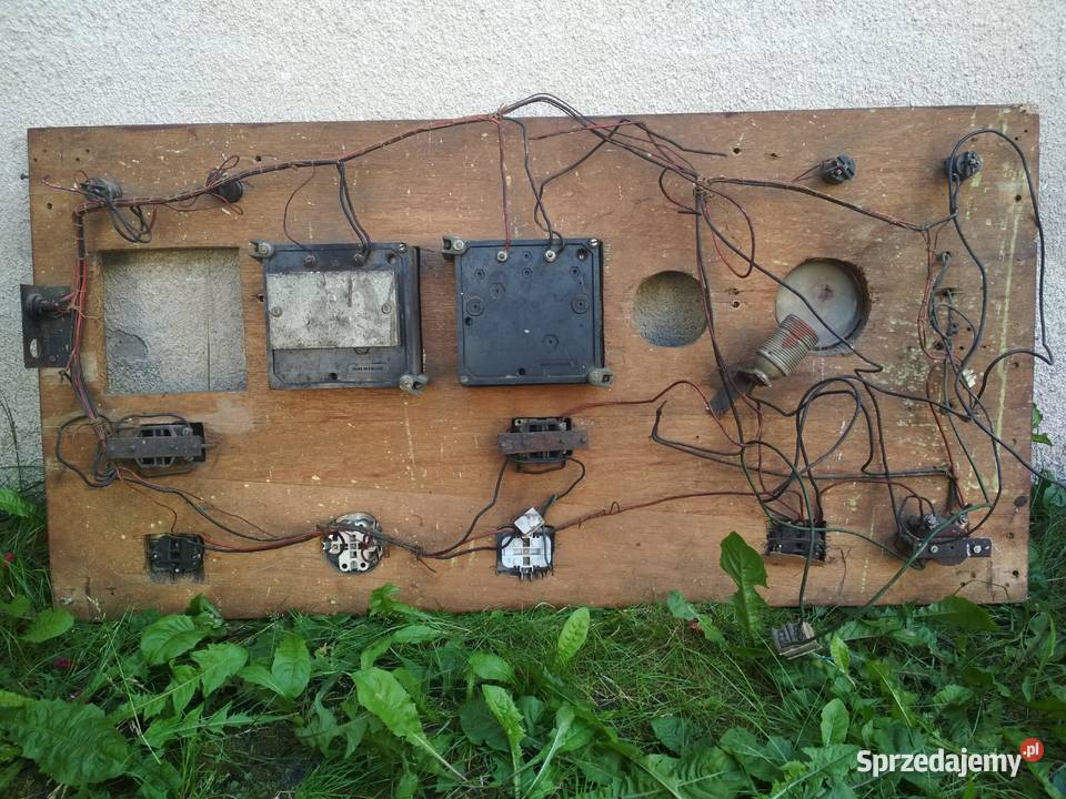 Tablica sterująca z epoki PRL panel automatyka Kościan