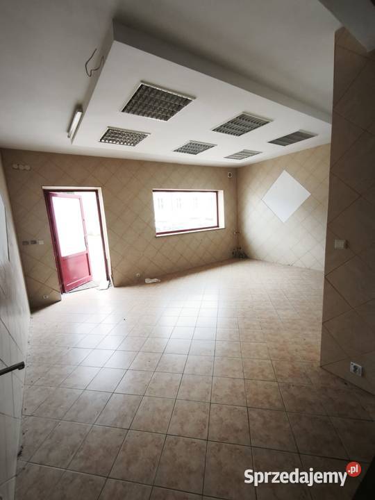 Lokal handlowomagazynowy 1632 m z działkami Miastko