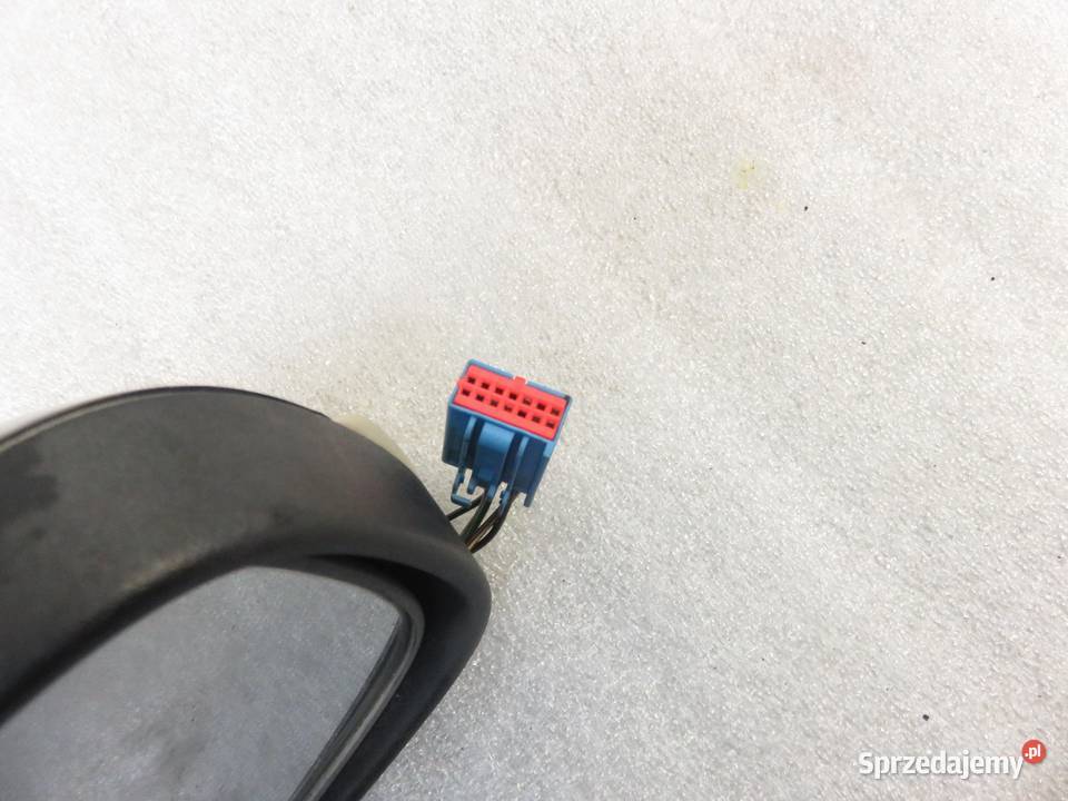 LUSTERKO PRAWE VOLVO V50 6PIN