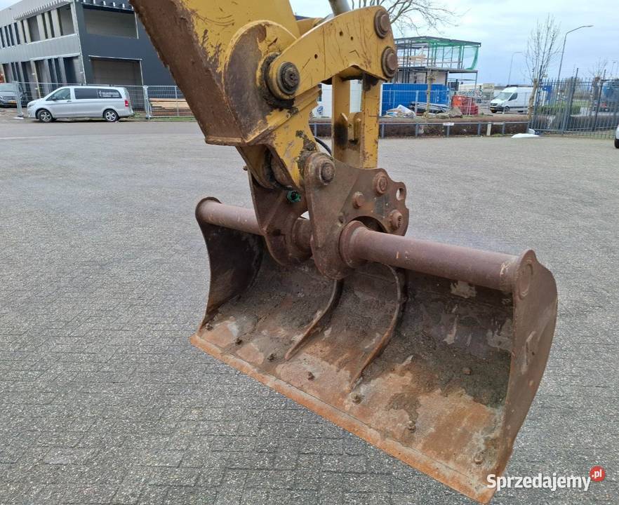 Koparko ladowarka Caterpillar Warszawa