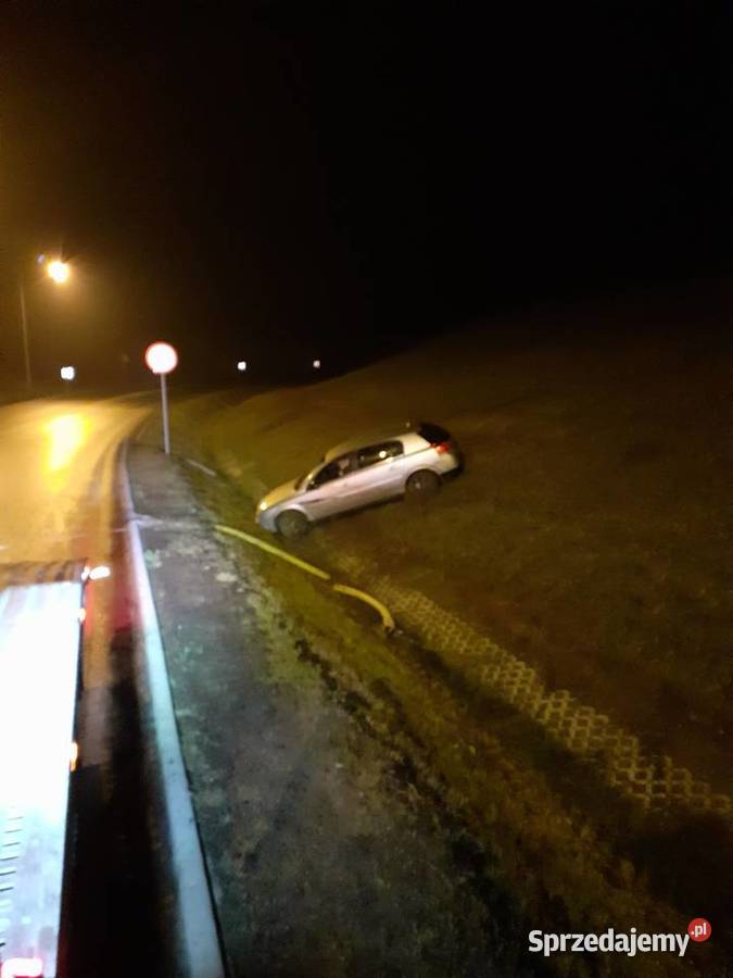 Pomoc drogowa 24h Wyciaganie aut z rowów Leszno