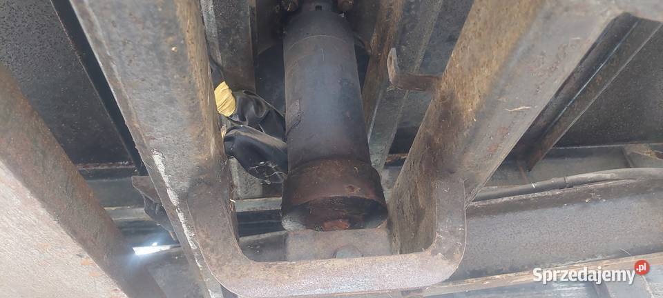 Przyczepa 1 osiową wywrotka tandem