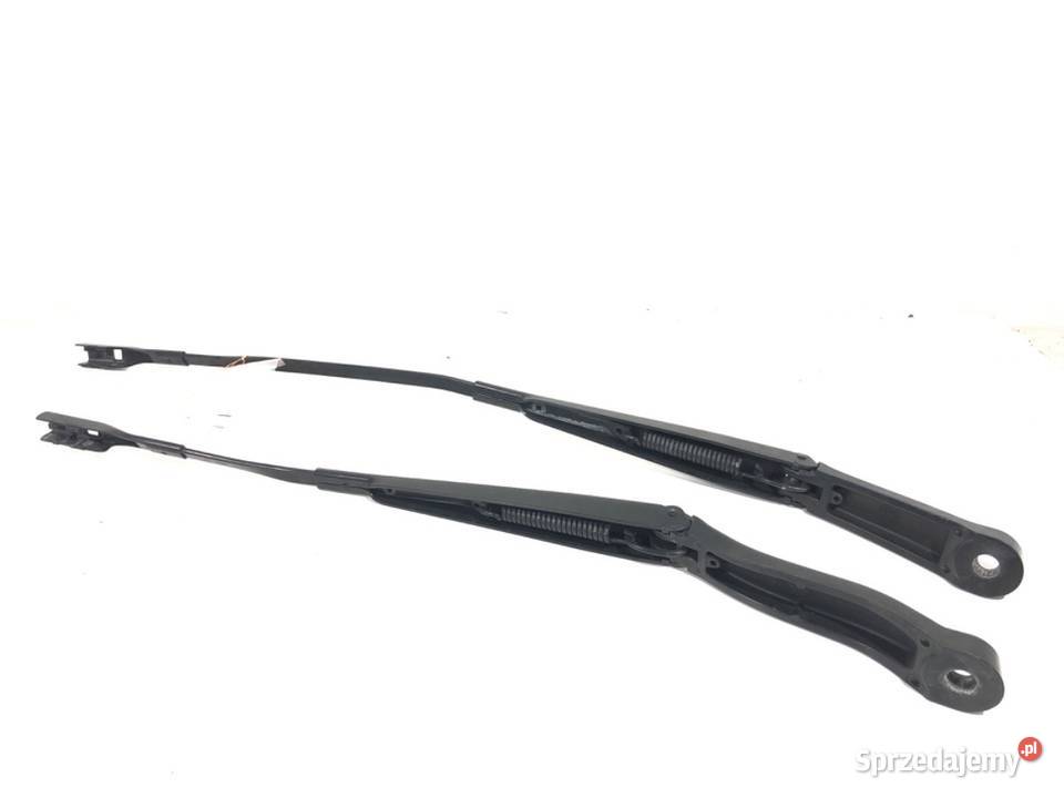 RAMIĘ WYCIERACZKI KOMPLET PRZÓD AUDI Q7 4M osobowe