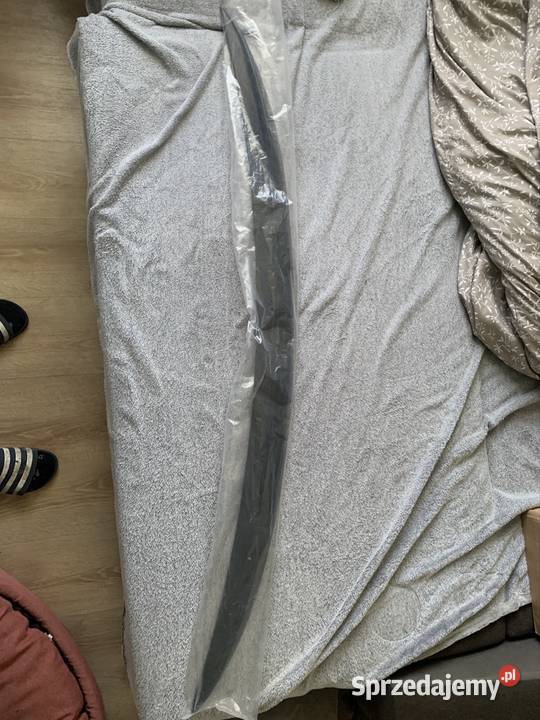 Lotka na tylną klapę bagażnika