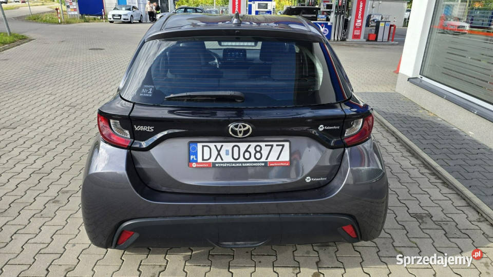 Toyota Yaris 15 B Asystent Pasa Tempomat Salon F czujnik martwego pola Karczew