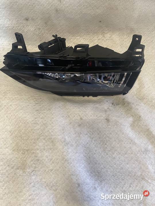 Halogen prawy Skoda Octavia IV zwykły NOWY