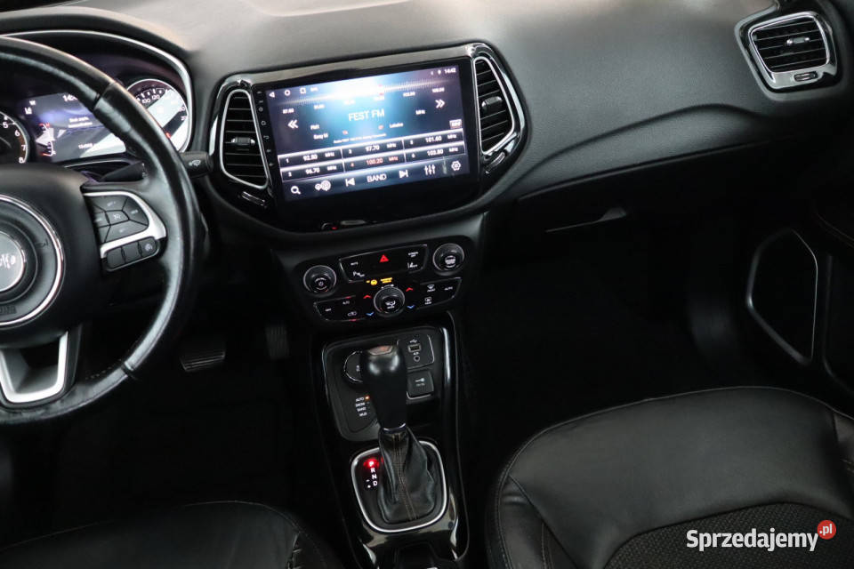 Jeep Compass 14 MultiAir asystent pasa ruchu Compass śląskie Zabrze