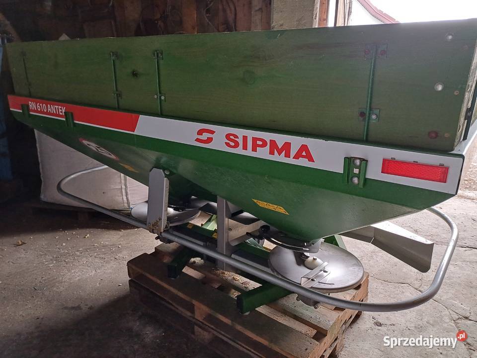Rozsiewacz Sipma RN 610 Antek Rozsiewacze nawozów lubelskie Radzyń Podlaski