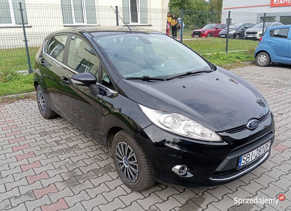 Ford Fiesta Ghia 125 benzyna klimatronic Ghia nieuszkodzony