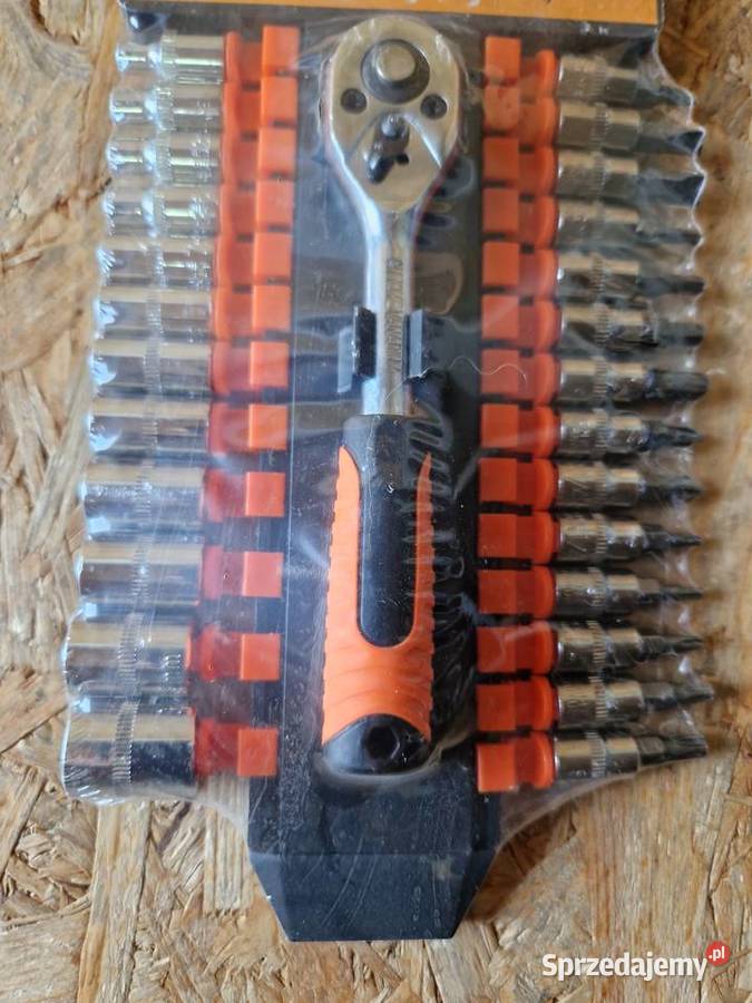 ZESTAW KLUCZY NASADOWYCH 27 el GRZECHOTKA 14 Klucze Głogowa