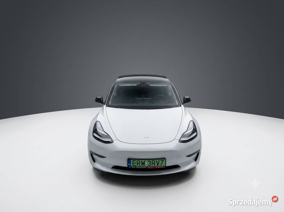 TESLA MODEL 3 SR FV Auto z UE Rok produkcji 2020