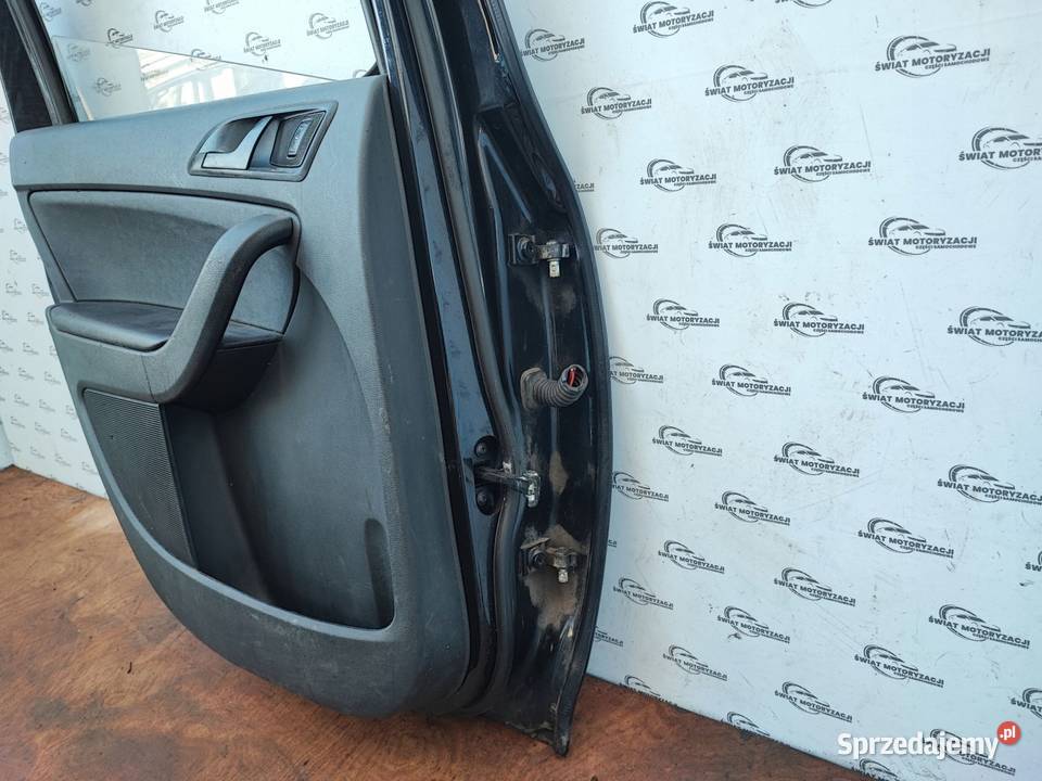 SKODA YETI 12r Drzwi lewy tył 120 mikronów osobowe Kielce sprzedam