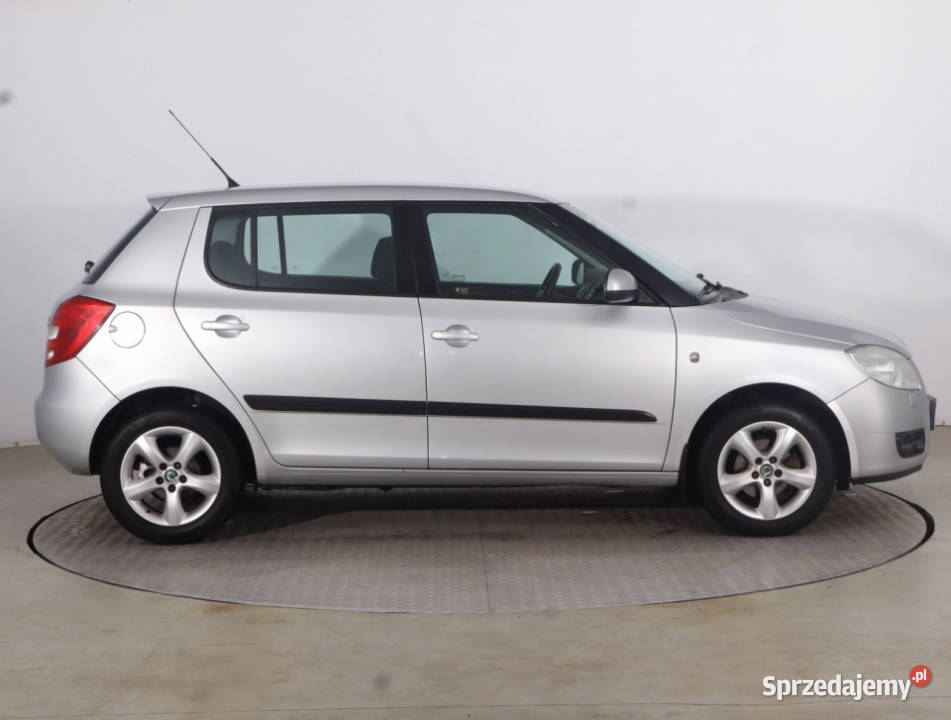 Skoda Fabia 14 16V Hatchback mazowieckie
