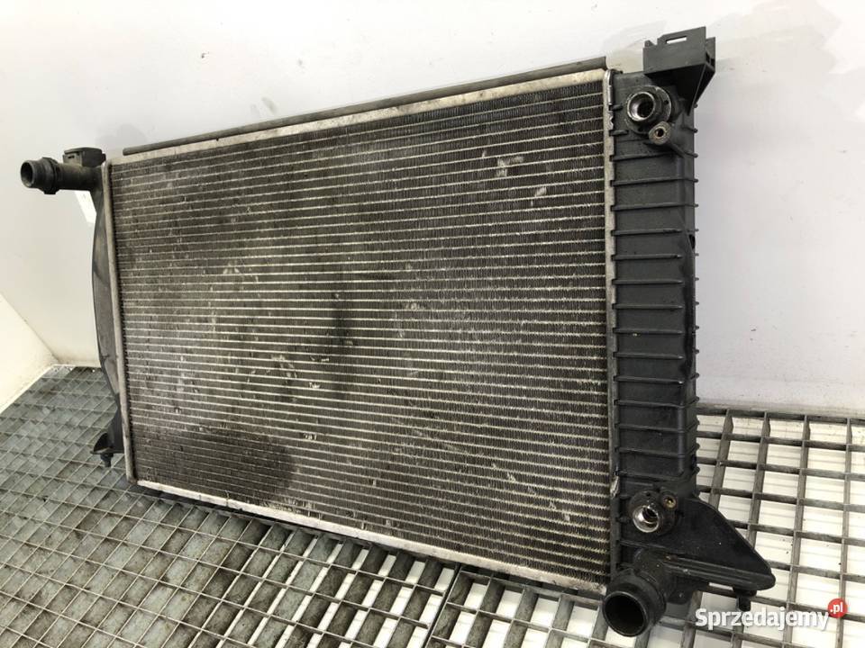 CHŁODNICA WODY AUDI A4 B6 25 180 0005 RADIATOR