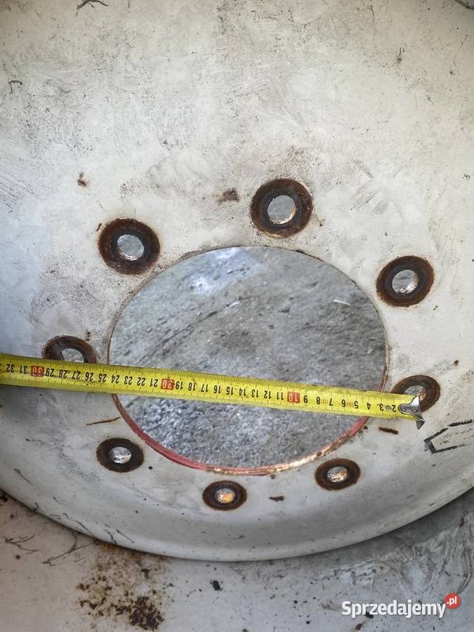 Felga rolnicza R28 8 szpilek CASE IH Kostomłoty