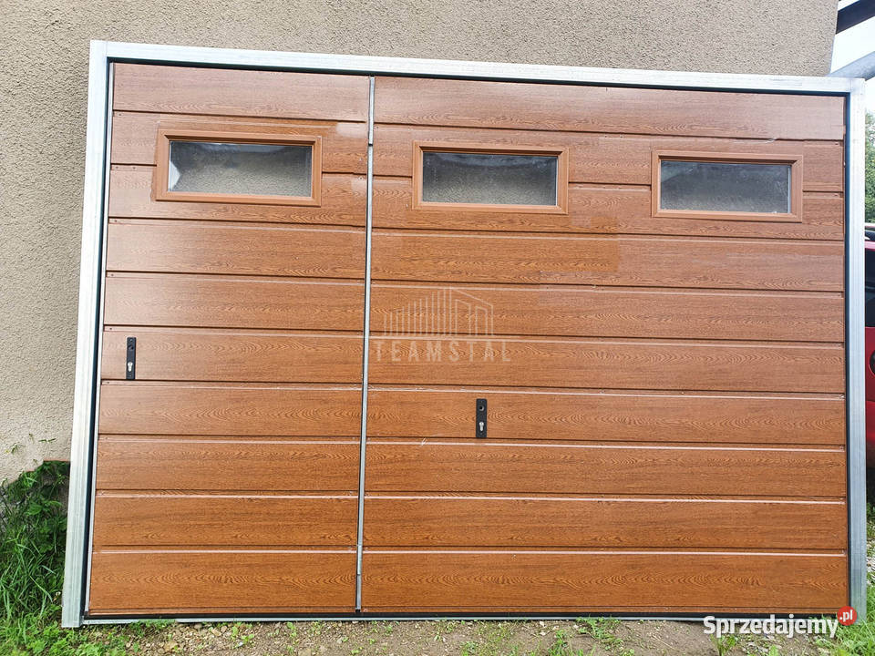 Bramy garażowe ze świetlikiem na wymiar mazowieckie Przasnysz