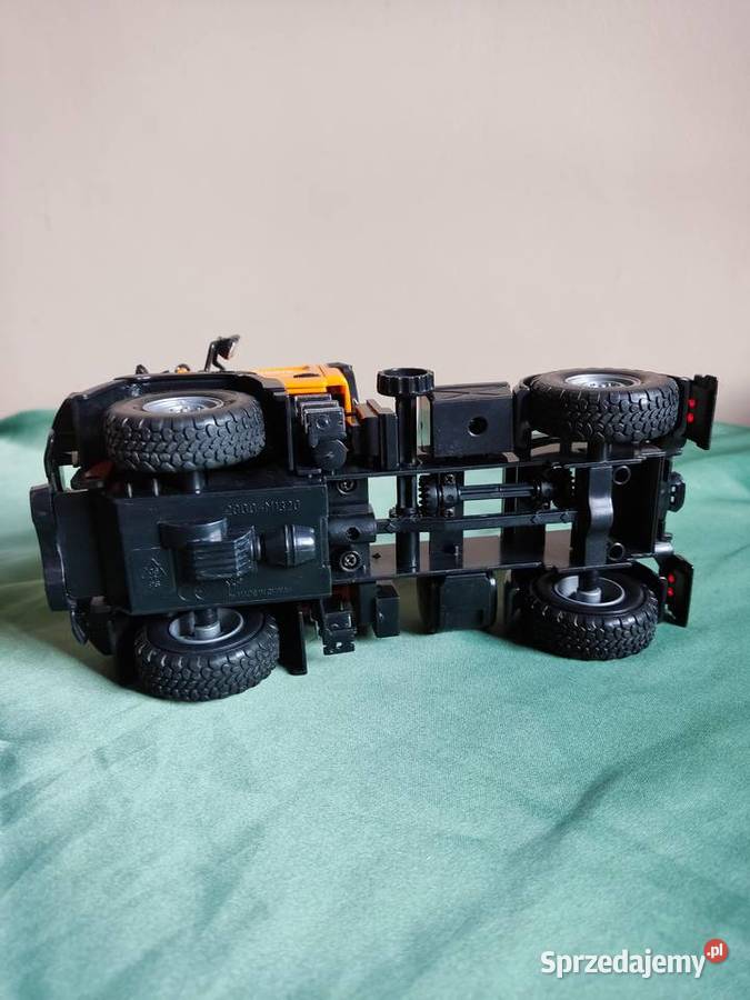 Model samochodu zabawka MercesesBenz Unimog U300 Głuchołazy