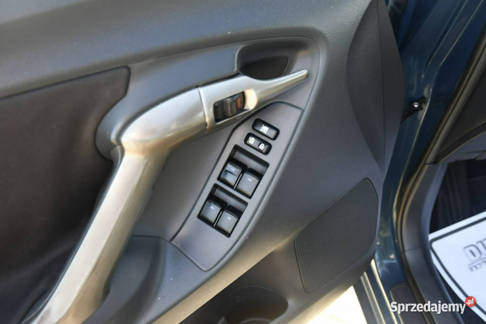 Toyota Verso 20d DUDKI11 światła przeciwmgielne