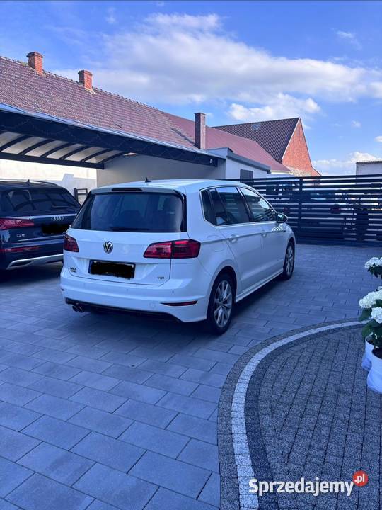 Golf Sportsvan R line Biała