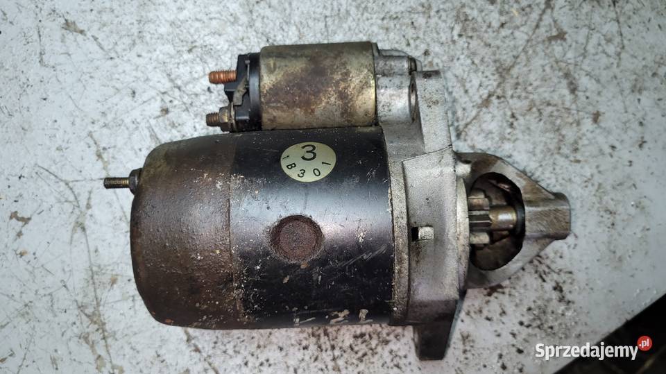 Rozruaznik Mazda 121 15 osobowe Łagów