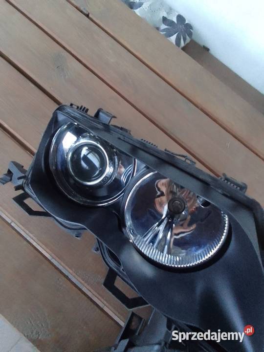 BMW E46 sedan kombi lampy przednie lift Xenon osobowe wielkopolskie Obrzycko
