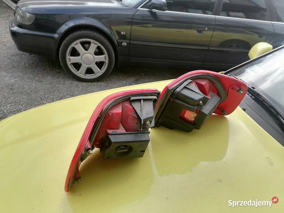 Audi a6 c4 lampy tył tylne sedan Uniwersalne