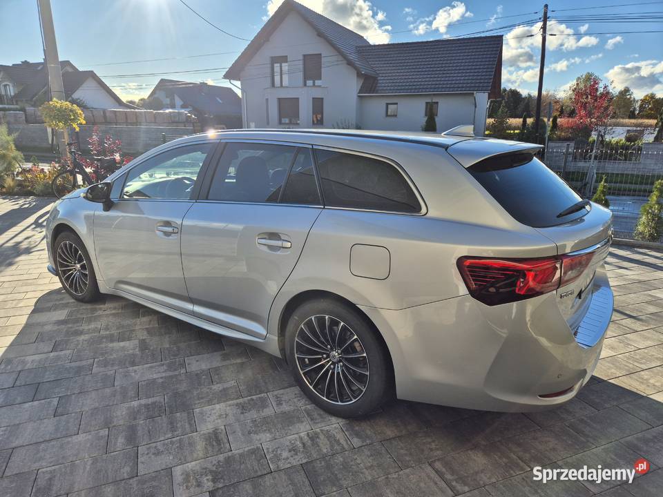 Toyota Avensis t27 20 diesel Salon Głogówek