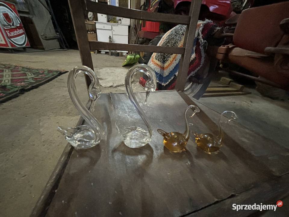 łabądki łabędzie ze szkła szklane barwione stare Kosianka-Trojanówka