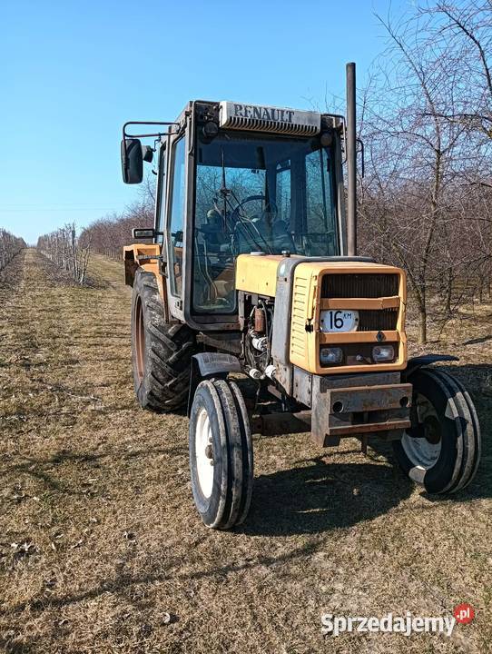 Ciągnik RENAULT 8012 Czyżów Szlachecki sprzedam