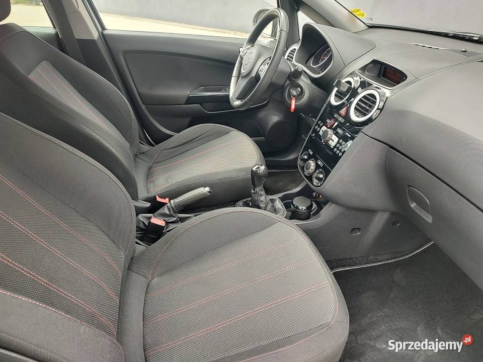 OPEL CORSA 14 BENZYNA nieuszkodzony Leszno