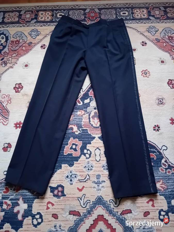 smoking klasyczny czrny firmy Sunset Suits sprzedam