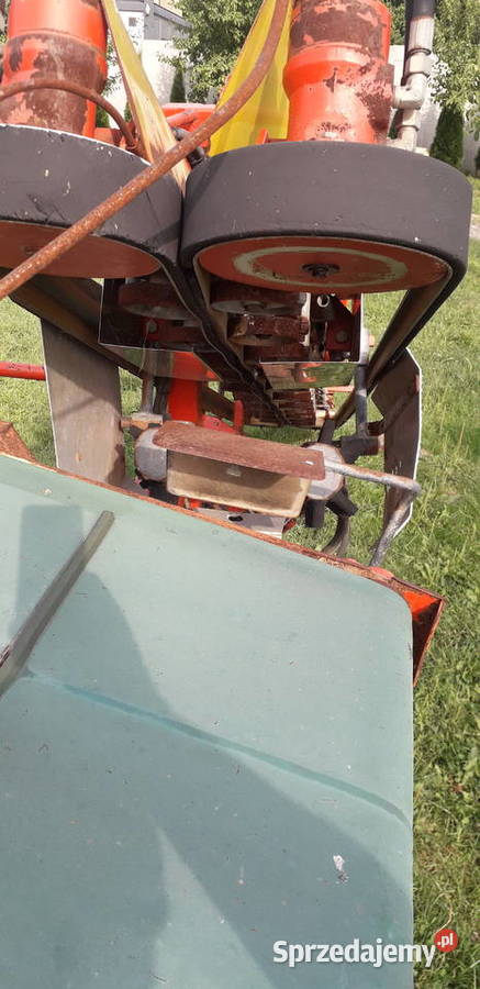 Kombajn do pora cebuli czosnku Verchoest Strawczynek