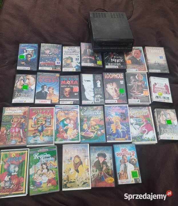 Kasety video vhs plus video odtwarzacz Pozostałe Trzebinia sprzedam