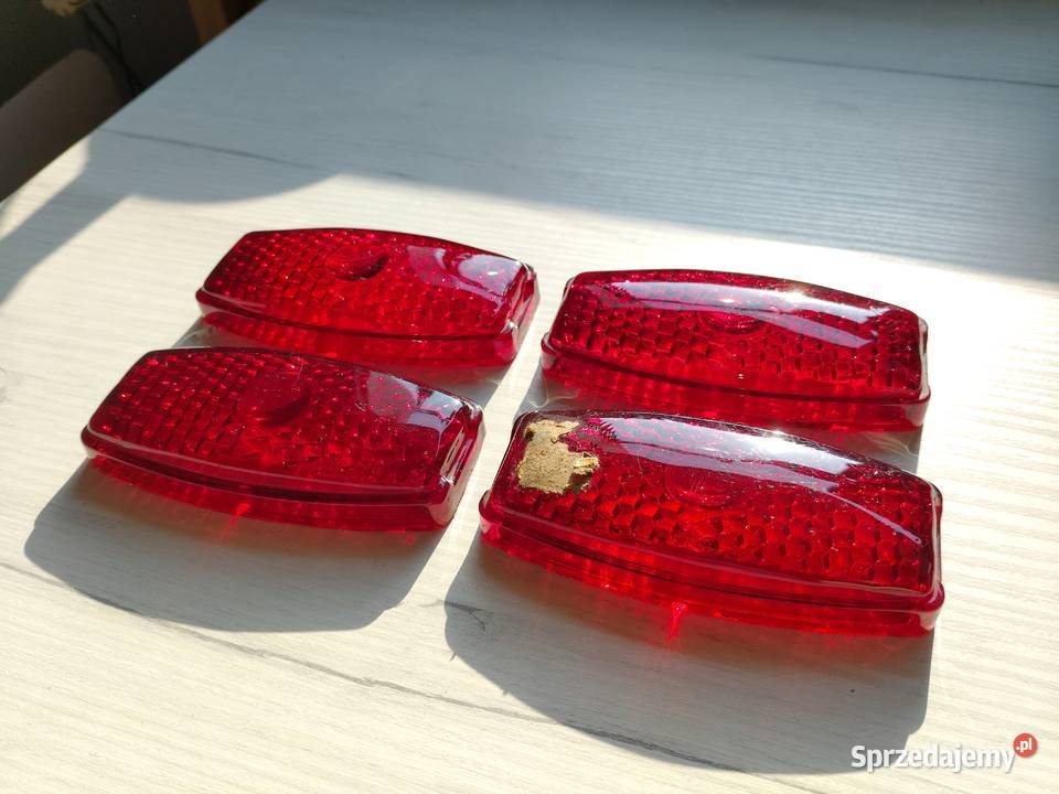 Fabrycznie nowe klosze lamp tylnych do FSO sprzedam