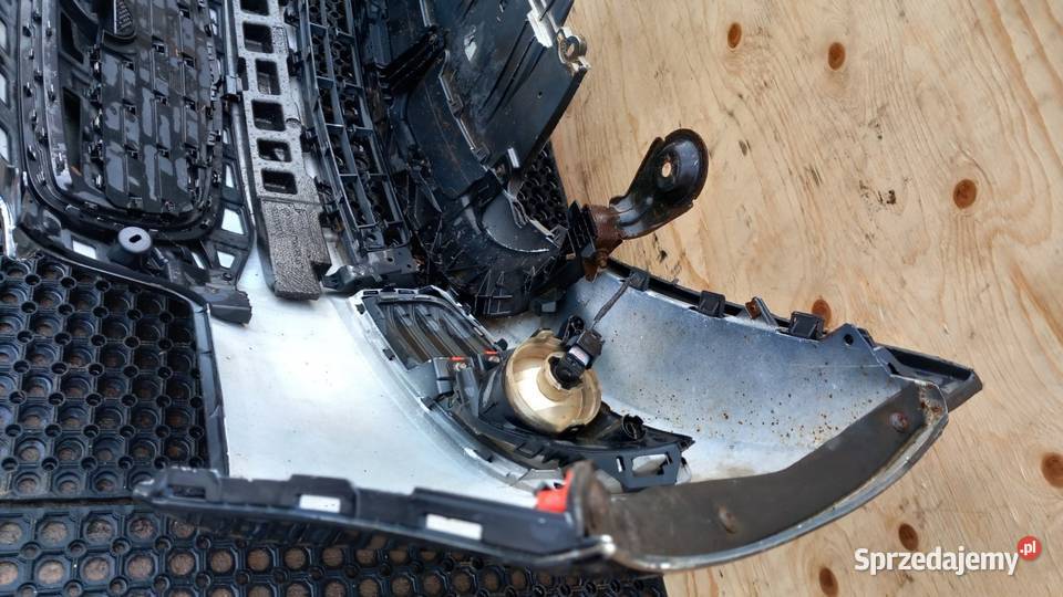 OPEL INSIGNIA A ZDERZAK PRZÓD Z20R HALOGEN Zbierkowo