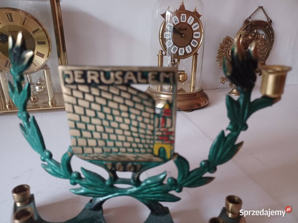 Piękny mosiężny świecznik Wyprzedaż kolekcji Poznań