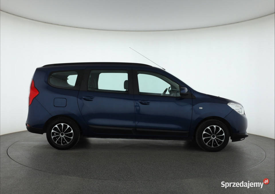 Dacia Lodgy 16 SCe Rok produkcji 2016 Piaseczno