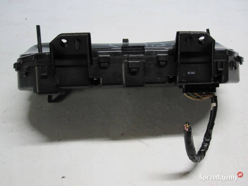 AVENSIS T27 III 20 D4D 10r licznik zegary osobowe