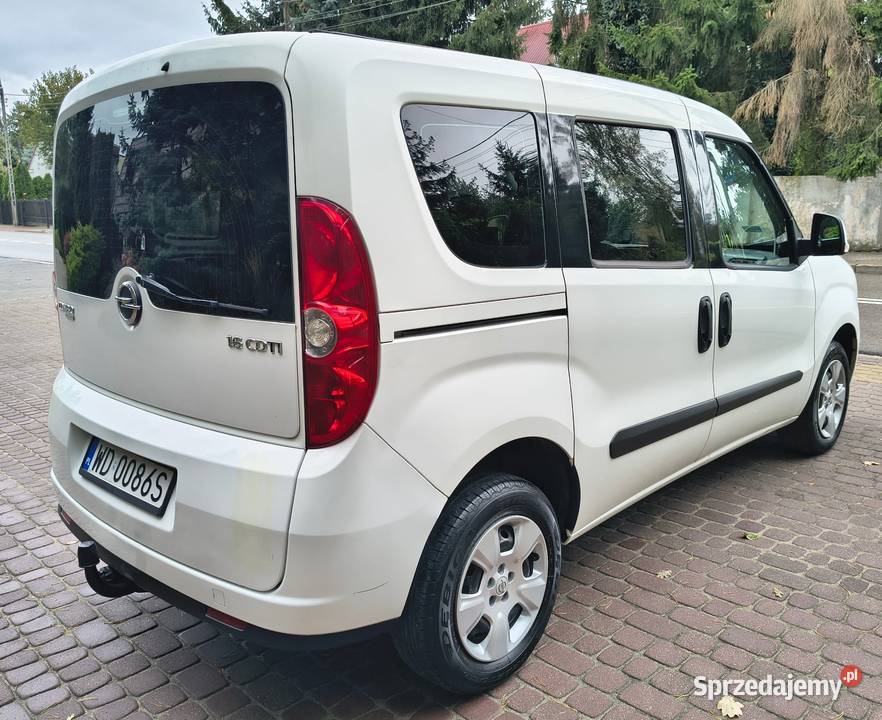 Opel Combo 16 CTDI 5 Osobowy Serwisowany w Aso z poduszka powietrzna mazowieckie Warszawa sprzedam