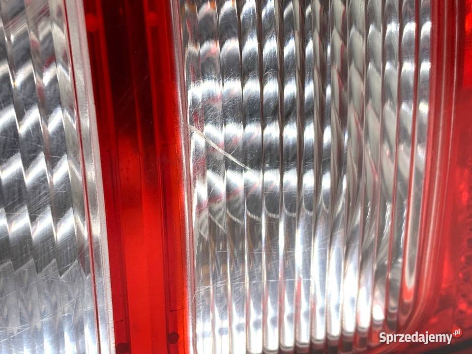 LAMPA PRAWY TYŁ VW CADDY III Minivan 0415