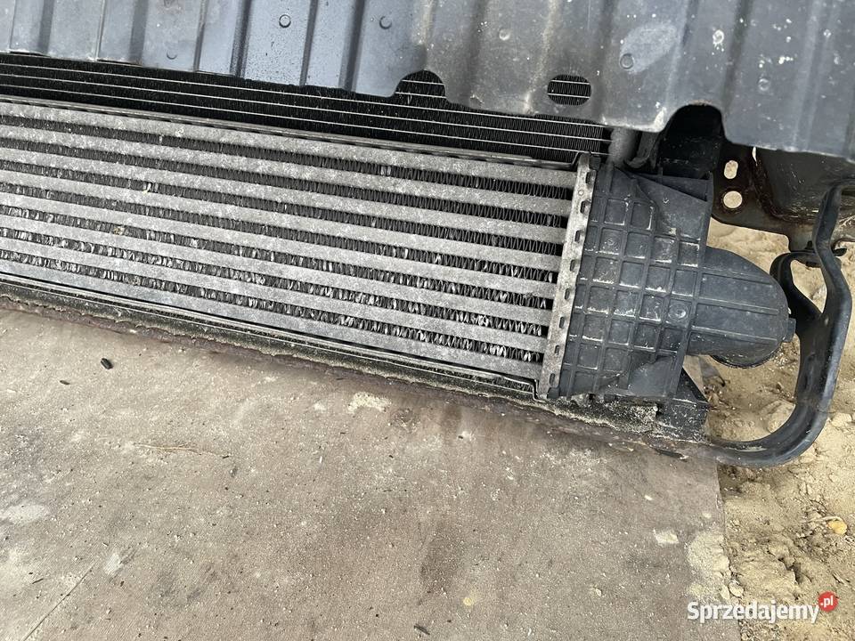 Ford Focus mk2 Pas przedni chłodnice kompletny