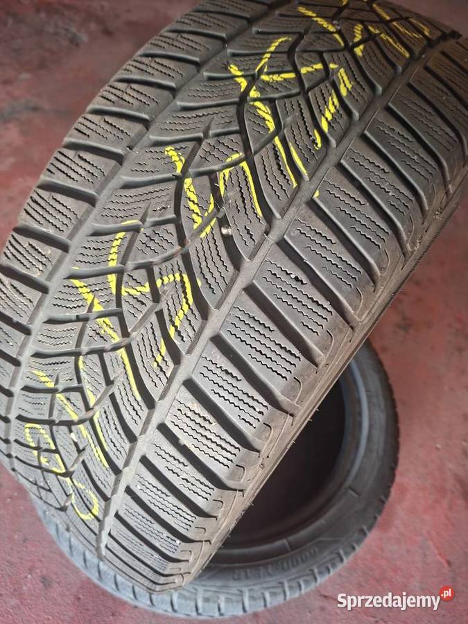 Opony 2454518 r 100 v GOODYEAR ULTRA GRIPS całoroczne