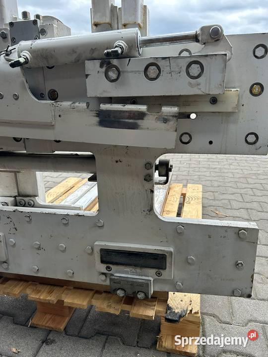 Paletyzer Cascade udźwig 2600 x 600 mm widły Osprzęt roboczy Ostrów Wielkopolski sprzedam