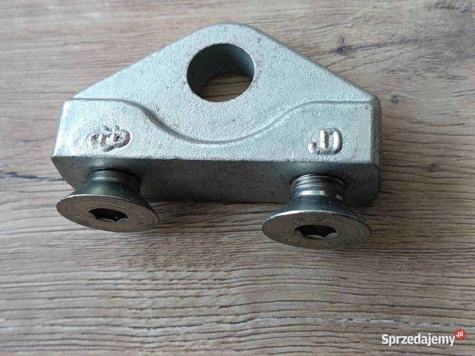 Wspornikuchwyt belki John Deere L79378 2 x śruba Biała Podlaska