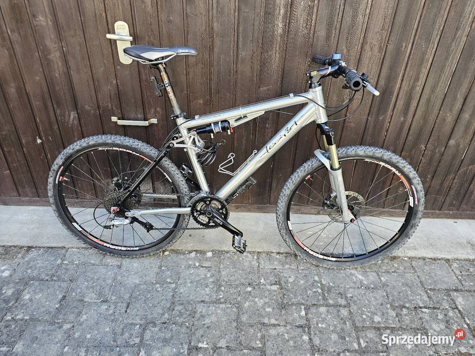 Rower górski MTB Skareb Manitou nowe opony Czersk